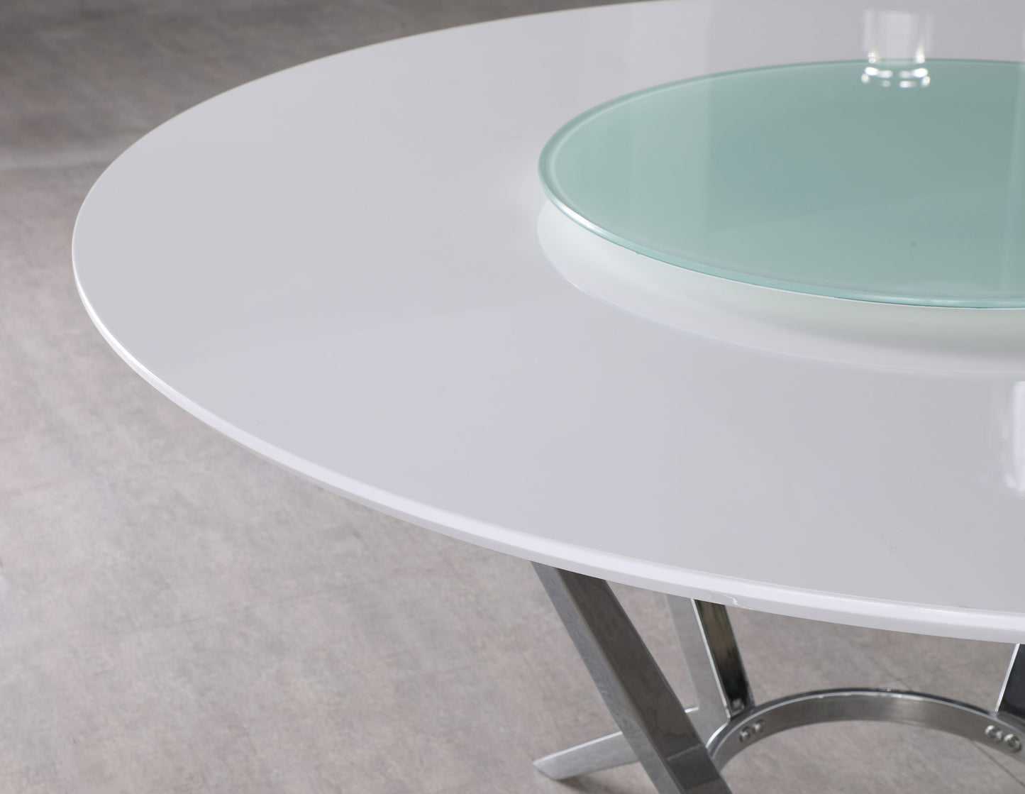 Mariana dining table
