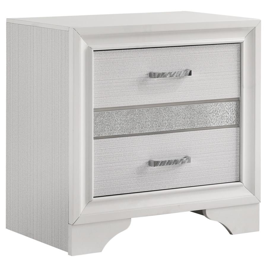 Brittany 3-drawer White Nightstand