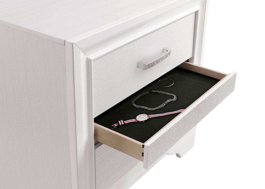 Brittany 3-drawer White Nightstand