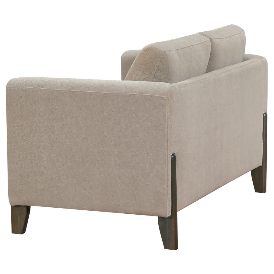Kaylani Loveseat