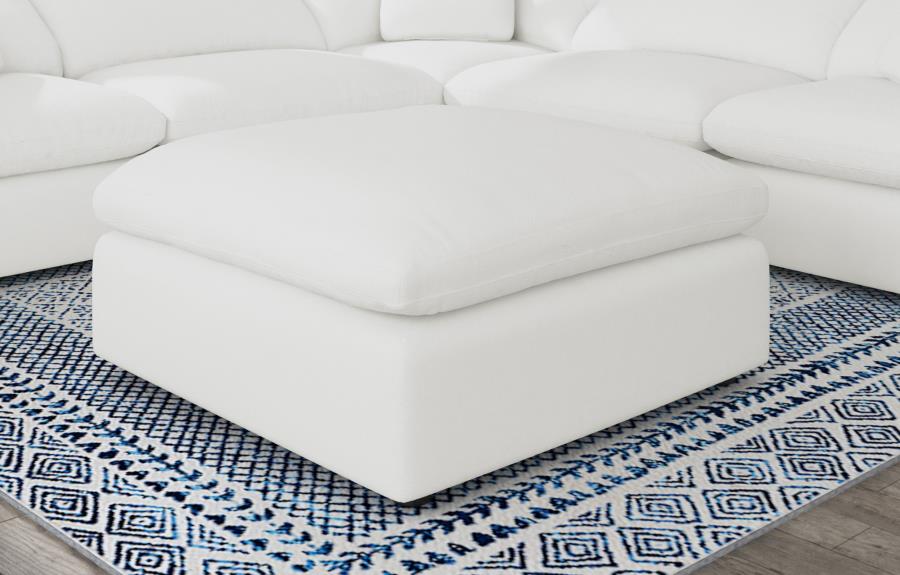 Veronica Ottoman